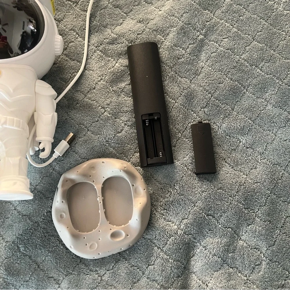 Futuristic Astronaut night galaxy projector lights with‎ Remote